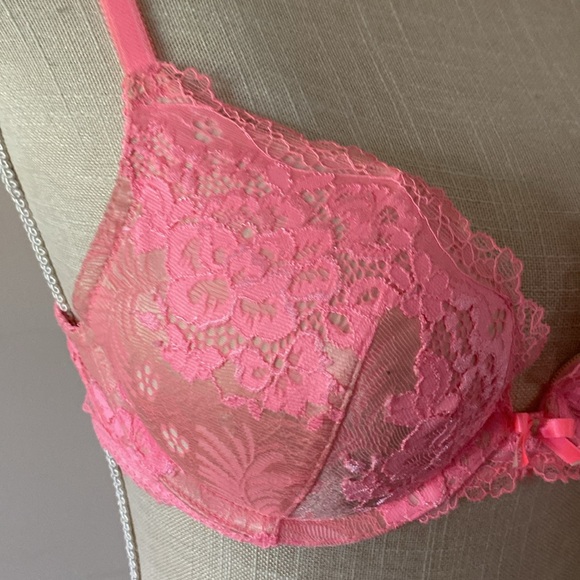 Victoria Secret Dream Angels push up pigeonnant padded PINK LACE bra 34B - Picture 3 of 15